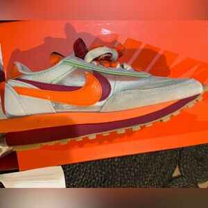 nike ld sacai waffle orange blaze size 6.5 men's 8-8.5 women's